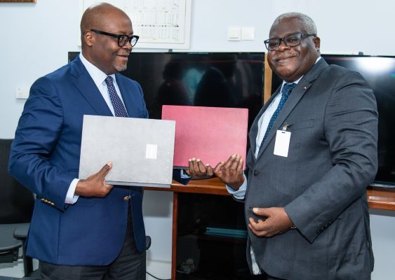 COTCO et NHPC signent un protocole pour contrôler les interférences entre la ligne électrique HT Nachtigal-Nyom 2 et le pipeline Tchad-Cameroun